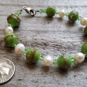 Handmade green beads and pearl bracelet